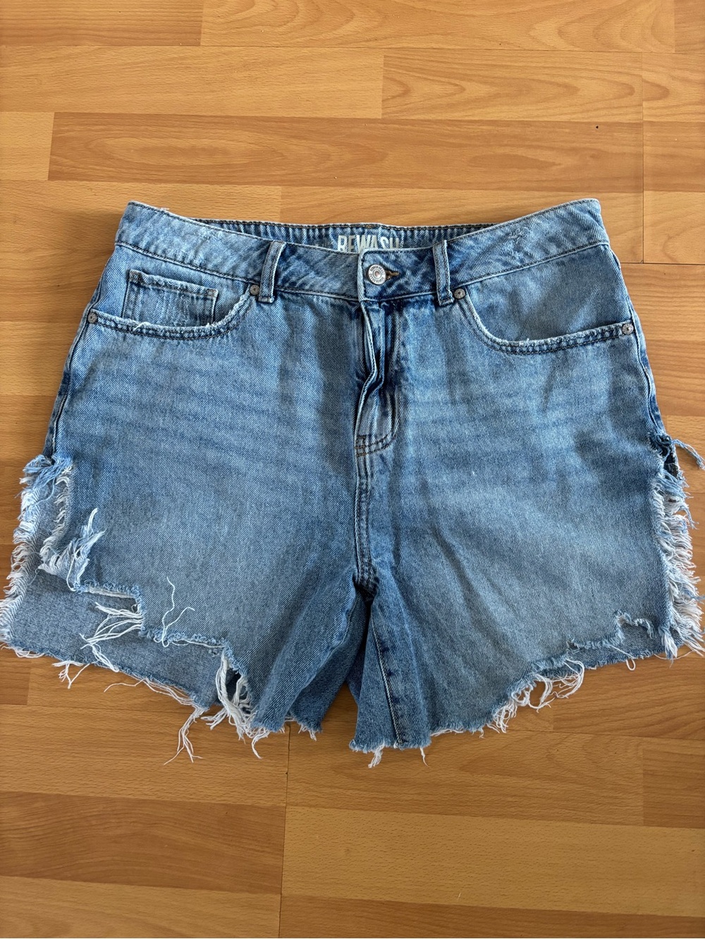 Rewash Light Blue Distressed Denim Cutoff Shorts size 7/28